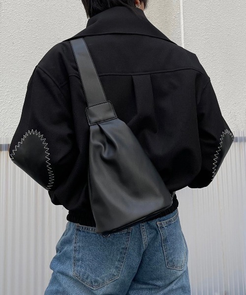 chiiiibag ボディバック Chikashitsu +（チカシツプラス）の「【Chikashitsu +/チカシツプラス