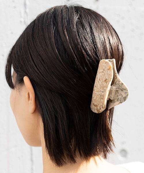 CONTROL FREAK / CTFK（コントロールフリーク）の「CONTROL FREAK(コントロールフリーク)マーブルへアバンス（バレッタ/ヘアクリップ・レディース・ブラック/ベージュ/イエロー・FREE）」の2枚目の写真