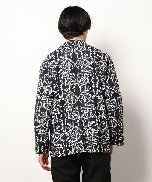 TAUPE（トープ）の「【TAUPE / トープ】22SS ジオメトリックガウンジャケット（テーラードジャケット・メンズ・ブラック/パープル・1/2）」の4枚目の写真