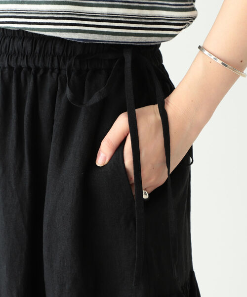 BEAMS BOY(ビームスボーイ)の「BEAMS BOY / リネン ソリッド スカート(スカート・レディース・ブラック/フューシャピンク・ONE SIZE)」の13枚目の写真