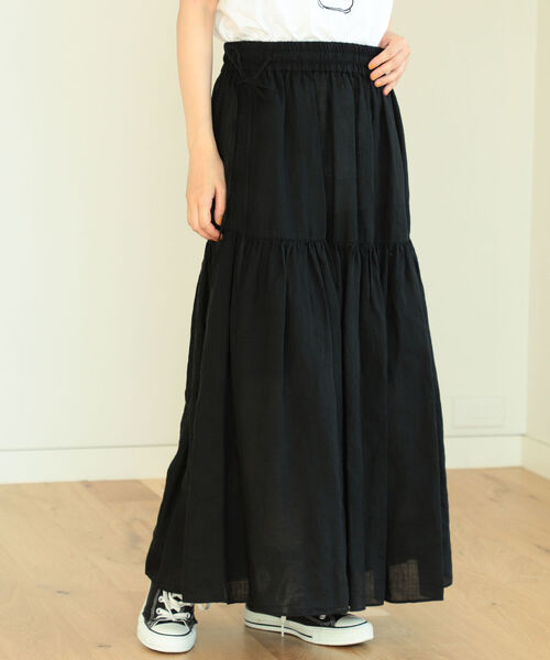 BEAMS BOY(ビームスボーイ)の「BEAMS BOY / リネン ソリッド スカート(スカート・レディース・ブラック/フューシャピンク・ONE SIZE)」の2枚目の写真