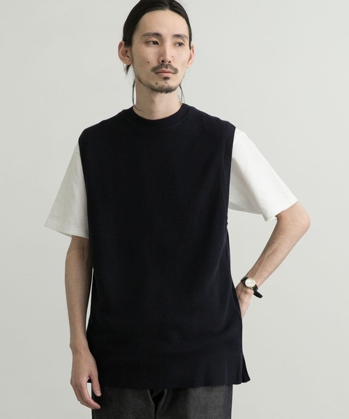 URBAN RESEARCH（アーバンリサーチ）の「ハンドウォッシャブルニットベスト（ベスト・メンズ・チャコールグレー/ネイビー/オフホワイト・MEDIUM/LARGE/X-LARGE）」の3枚目の写真