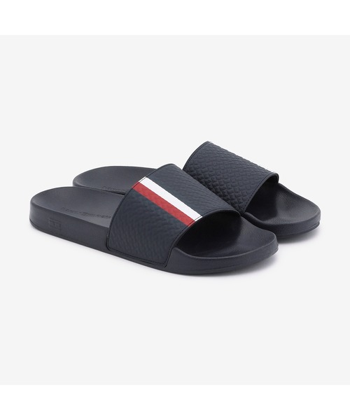 TOMMY HILFIGER(トミーヒルフィガー)の「コーポレートモノグラムスライドサンダル(サンダル・メンズ・ホワイト/ネイビー・26cm/26.5cm/27.5cm)」の2枚目の写真