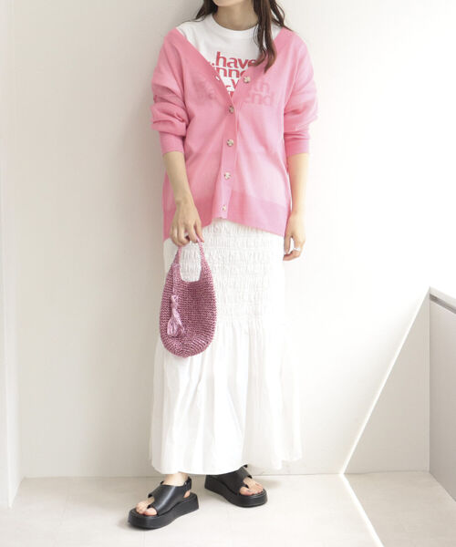 fredy emue(フレディエミュ)の「シアーVネックカーディガン(カーディガン/ボレロ・レディース・ライトグレー/オフホワイト/ピンク・38)」の11枚目の写真