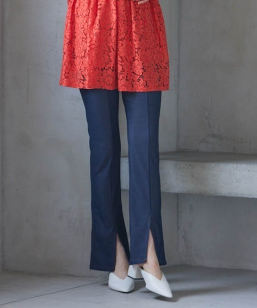 RANAN（ラナン）の「[低身長/高身長/大きいサイズ有]ストレッチスリットパンツ（デニムパンツ・レディース・ブラック/ネイビー系/ブラック系/ベージュ/チャコールグレー・LL/MT/XLT/M/L/LT）」の5枚目の写真