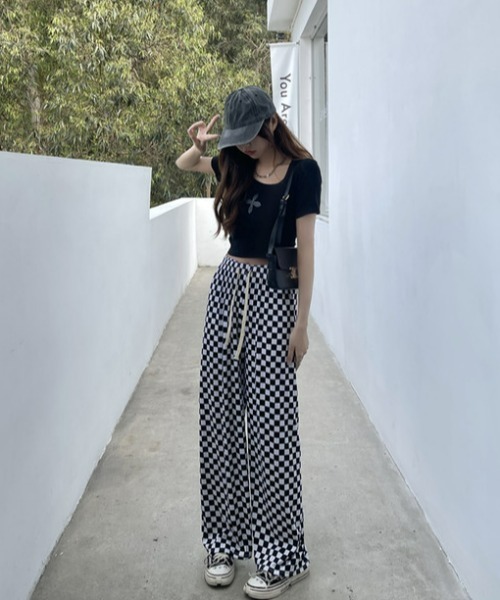 at12:03（アットイチニーゼロサン）の「ブロックチェック ヒョウ柄 総柄 楽ちんイージーパンツ（スラックス・レディース・ブラック/グリーン/その他1/レオパード・FREE）」の7枚目の写真