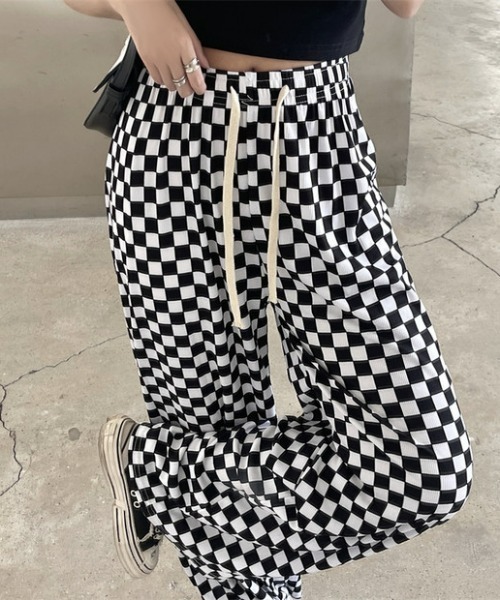 at12:03（アットイチニーゼロサン）の「ブロックチェック ヒョウ柄 総柄 楽ちんイージーパンツ（スラックス・レディース・ブラック/グリーン/その他1/レオパード・FREE）」の5枚目の写真