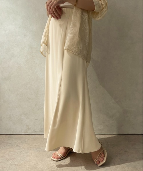 apres jour clair（アプレジュールクレア）の「【apres jour clair】【SETUP可能】アソートマーメイドスカート【ZOZOTOWN限定アイテム】（スカート・レディース・ベージュ/アイボリー/ライトベージュ・X-LARGE/フリー）」の4枚目の写真