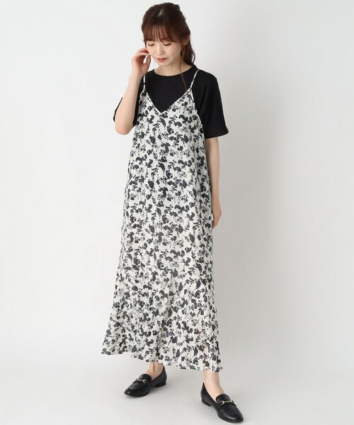 ITS'DEMO(イッツデモ)の「◆ワッシャー花柄キャミワンピース(ワンピース・レディース・ホワイト系3/ブラック系/ブルー系・00)」の1枚目の写真