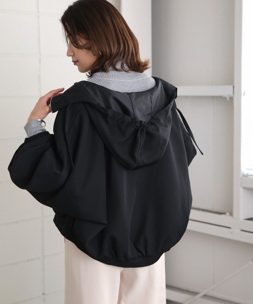 Bou Jeloud(ブージュルード)の「ショートマウンテンパーカー(マウンテンパーカー・レディース・ブラック/アイボリー/ライトカーキ・FREE)」の14枚目の写真