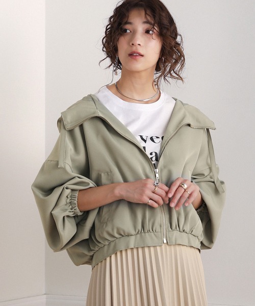 Bou Jeloud(ブージュルード)の「ショートマウンテンパーカー(マウンテンパーカー・レディース・ブラック/アイボリー/ライトカーキ・FREE)」の4枚目の写真