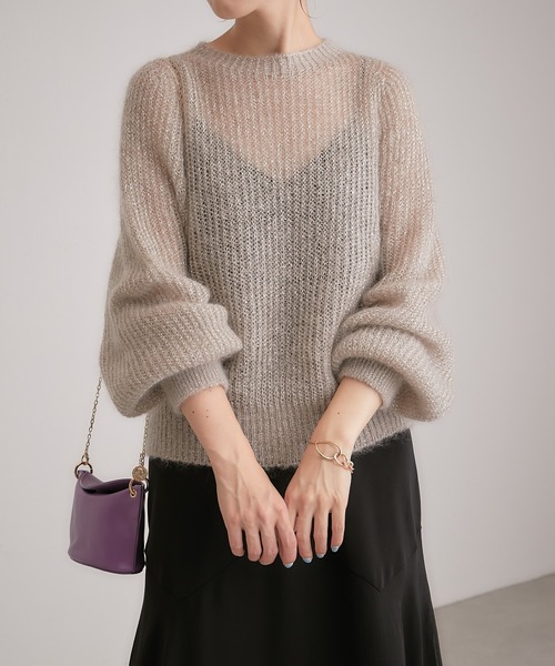COLLAGE GALLARDAGALANTE(コラージュガリャルダガランテ)の「シアー感が女性らしさを演出/モヘアラメ透かし編みニット(ニット/セーター・レディース・グレイッシュベージュ/ブラック/パープル・FREE)」の6枚目の写真