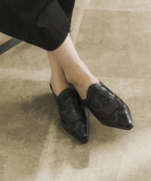 URBAN RESEARCH（アーバンリサーチ）の「ウエスタンミュール（サンダル・レディース・ブラック/ベージュ・38/37）」の10枚目の写真