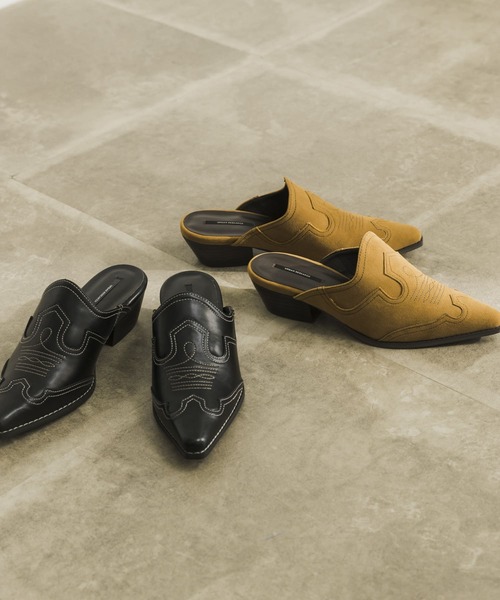 URBAN RESEARCH（アーバンリサーチ）の「ウエスタンミュール（サンダル・レディース・ブラック/ベージュ・38/37）」の11枚目の写真