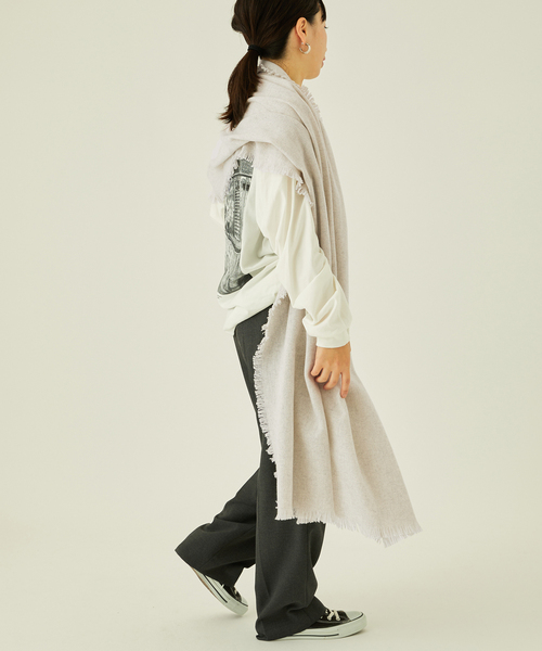 ASAUCE MELER（アソースメレ）の「【ASAUCE MELER/アソースメレ】ウルトララムミニバスケットストール（マフラー・レディース・ブラック/アイボリー・FREE）」の9枚目の写真