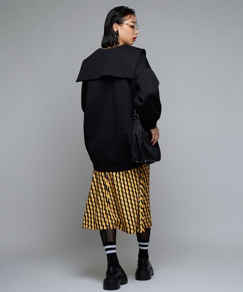 Narcissus（ナルシス）の「【SINN】Narcissusオリジナル　ビッグカラーポンチ（スウェット・レディース・レッド/ブラック・FREE）」の5枚目の写真