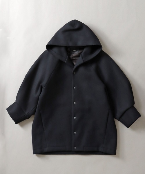 Hart(ハート)の「Hart / wool melton sander coat(ウールメルトンフード付きコート)(ノーカラーコート・レディース・ブラック/ブラウン・38)」の2枚目の写真