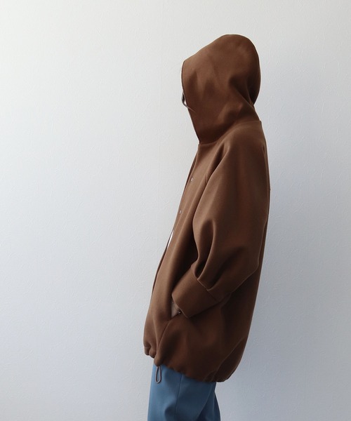 Hart(ハート)の「Hart / wool melton sander coat(ウールメルトンフード付きコート)(ノーカラーコート・レディース・ブラック/ブラウン・38)」の22枚目の写真