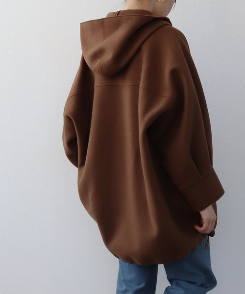 Hart(ハート)の「Hart / wool melton sander coat(ウールメルトンフード付きコート)(ノーカラーコート・レディース・ブラック/ブラウン・38)」の21枚目の写真