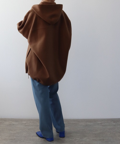 Hart(ハート)の「Hart / wool melton sander coat(ウールメルトンフード付きコート)(ノーカラーコート・レディース・ブラック/ブラウン・38)」の19枚目の写真
