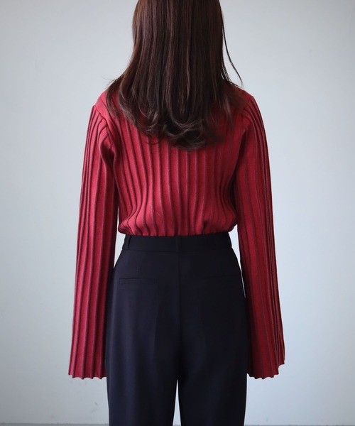 cheriella（シェリエラ）の「【cheriella】WEB限定ストライプベルスリーブタートルネックニット（ニット/セーター・レディース・ワインレッド/グリーン/アイボリー/ブラック・M）」の22枚目の写真