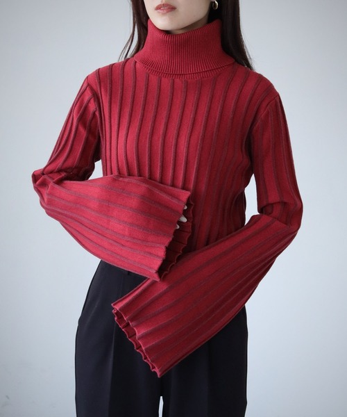 cheriella（シェリエラ）の「【cheriella】WEB限定ストライプベルスリーブタートルネックニット（ニット/セーター・レディース・ワインレッド/グリーン/アイボリー/ブラック・M）」の7枚目の写真