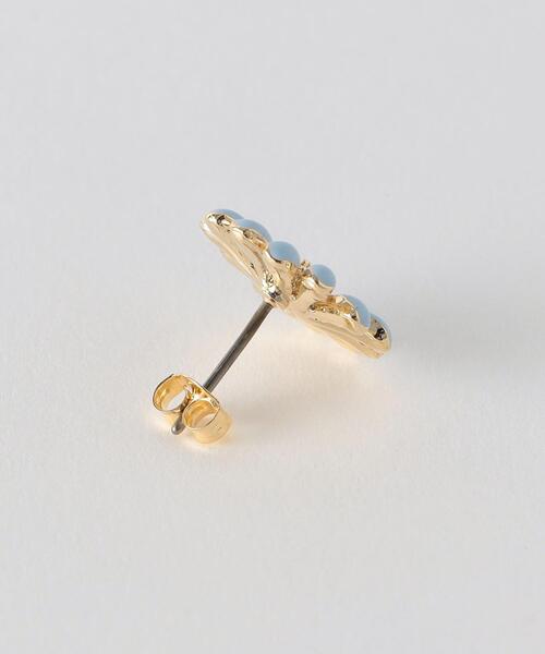 green label relaxing（グリーンレーベルリラクシング）の「フラワー EPO ピアス（ピアス（両耳用）・レディース・ライトブルー/オフホワイト・FREE）」の4枚目の写真