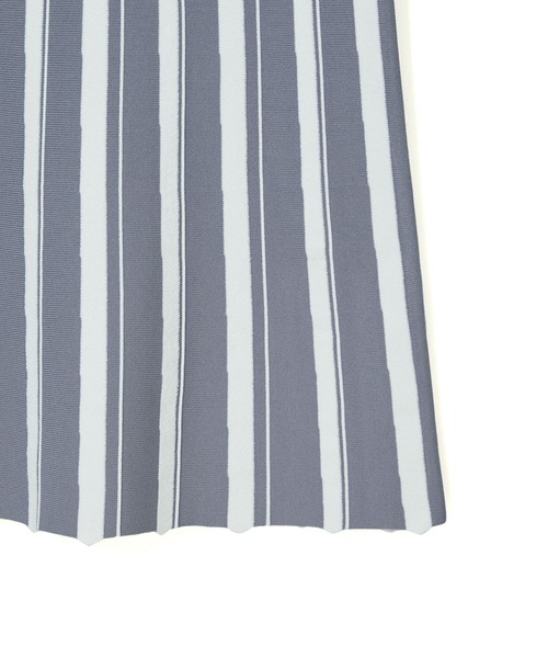 ADAM ET ROPE'（アダムエロペ）の「ストライプリーンニットスカート（スカート・レディース・ブラック系その他/ライトグレー・FREE）」の10枚目の写真