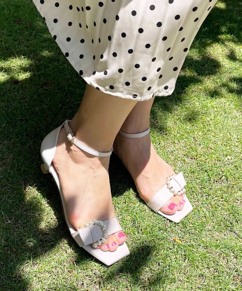 パールバックルアンクルベルトサンダル