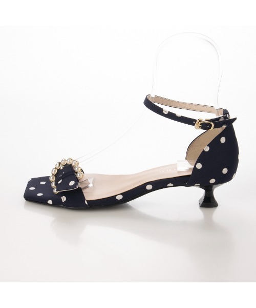 パールバックルアンクルベルトサンダル