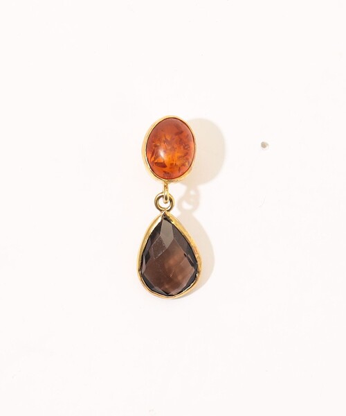 TOMORROWLAND (トゥモローランド)の「Amantes Amenets Amber&Smokey ドロップピアス(ピアス(両耳用)・レディース・ブラウン系その他・FREE)」の3枚目の写真