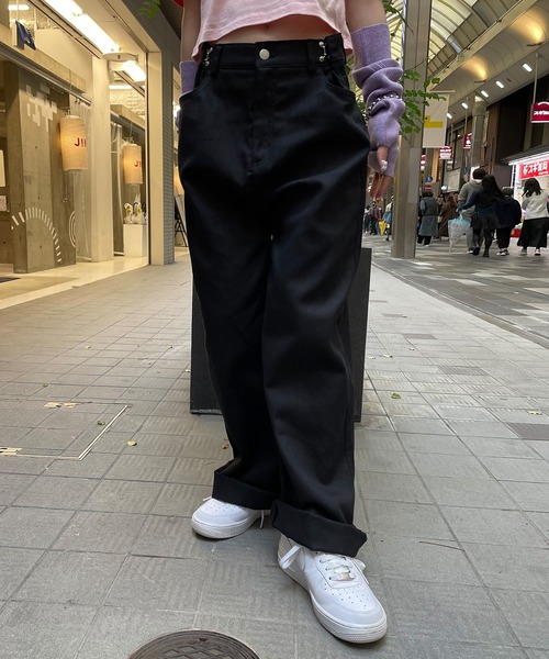 SPINNS(スピンズ)の「ウエストフック付き ツイルワイドパンツ(その他パンツ・レディース・ブラウン/ホワイト/ピンク/カーキ/ブラック・ONESIZE)」の3枚目の写真