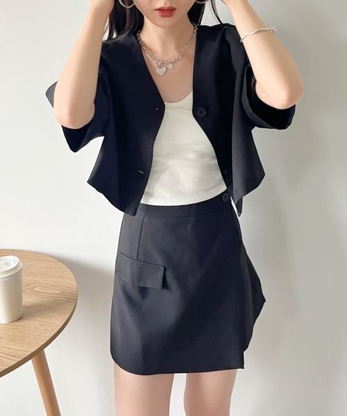 CLEA（クレア）の「【2点セット】ショート丈ジャケット+巻きミニスカート セットアップ（セットアップ・レディース・ピンク/ブラック/グレー・M/L）」の4枚目の写真