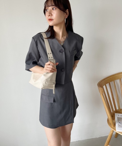 CLEA（クレア）の「【2点セット】ショート丈ジャケット+巻きミニスカート セットアップ（セットアップ・レディース・ピンク/ブラック/グレー・M/L）」の20枚目の写真