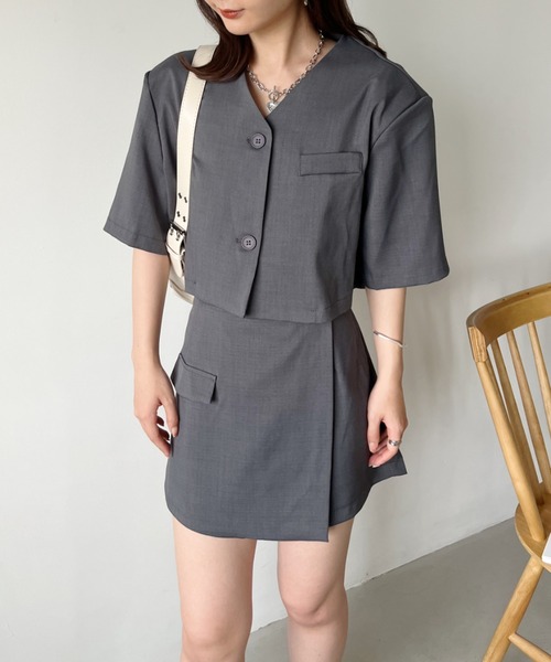 CLEA（クレア）の「【2点セット】ショート丈ジャケット+巻きミニスカート セットアップ（セットアップ・レディース・ピンク/ブラック/グレー・M/L）」の19枚目の写真