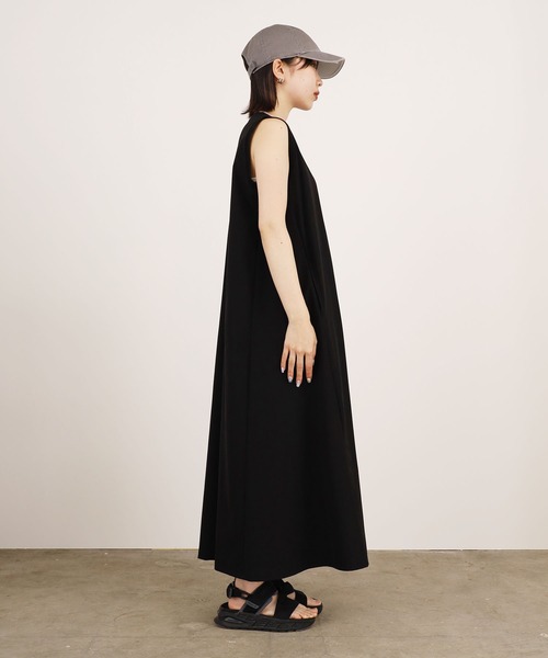 サウザンドマイル　ロングワンピース　オリーブ FREAK'S STORE（フリークスストア）の「THOUSAND MILE×FREAK'S