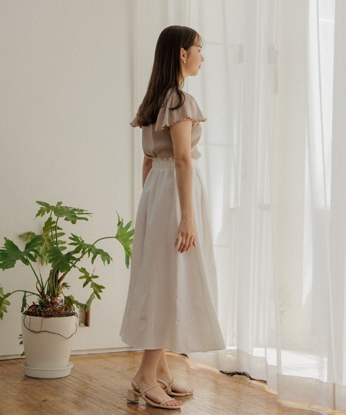 flower（フラワー）の「ラッフルスリーブティーズ（Tシャツ/カットソー・レディース・アイボリー/ブラック/ベージュ・FREE）」の10枚目の写真