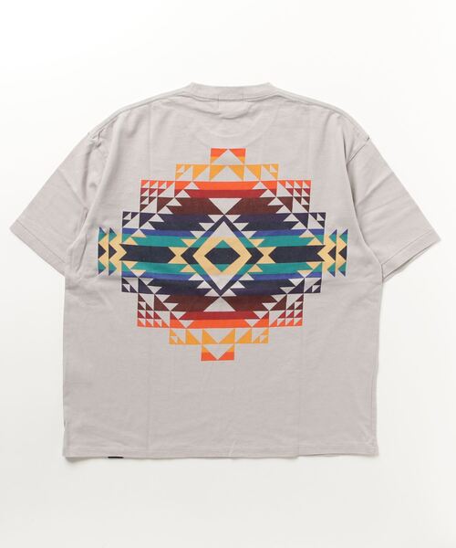 PENDLETON(ペンドルトン)の「バックプリントT(Tシャツ/カットソー・メンズ・レッド/ホワイト系その他/ライトブルーグレー/ライトベージュ/ブラック/オートミール/ネイビー/ベージュ/チャコール/ミント/オフホワイト/チャコールグレー/グレー/ターコイズブルー・LARGE/MEDIUM)」の19枚目の写真