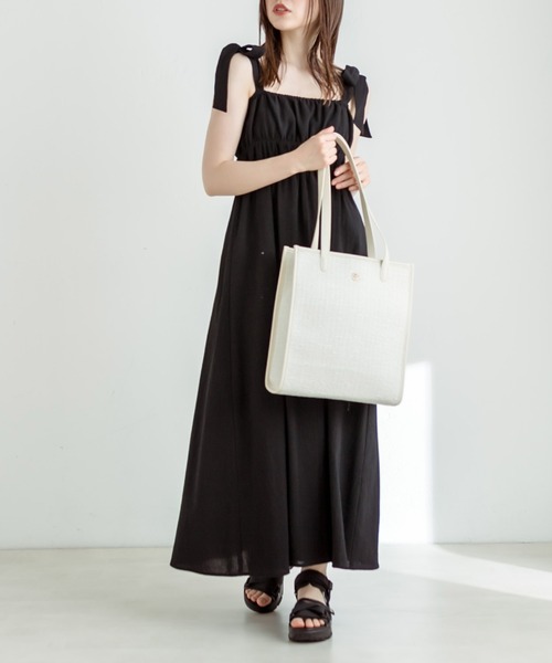 OLIVE des OLIVE（オリーブデオリーブ）の「肩リボンシャーリングキャミワンピース　1031090630（ワンピース・レディース・ライム/ピンク/ラベンダー/アイボリー/サックスブルー/ブラック・FREE）」の3枚目の写真