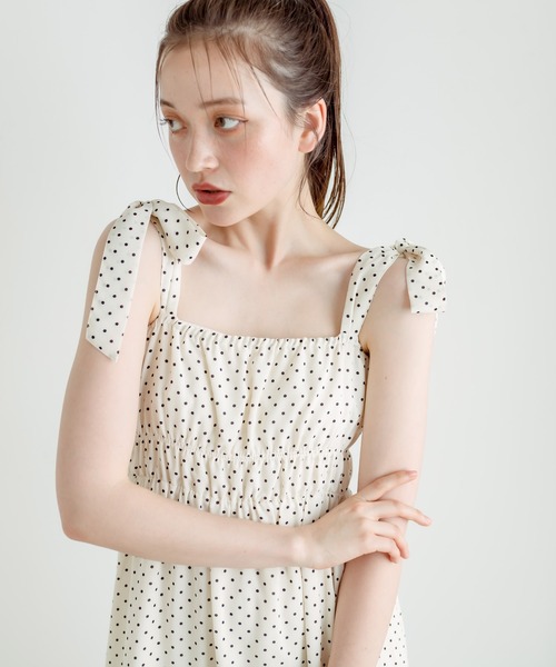 OLIVE des OLIVE（オリーブデオリーブ）の「肩リボンシャーリングキャミワンピース　1031090630（ワンピース・レディース・ライム/ピンク/ラベンダー/アイボリー/サックスブルー/ブラック・FREE）」の13枚目の写真