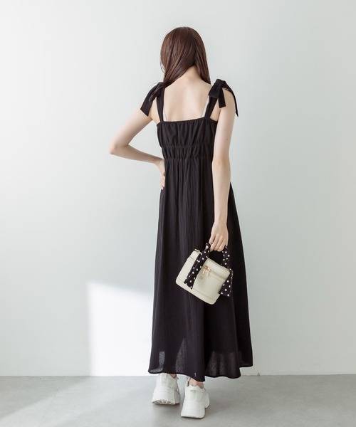 OLIVE des OLIVE（オリーブデオリーブ）の「肩リボンシャーリングキャミワンピース　1031090630（ワンピース・レディース・ライム/ピンク/ラベンダー/アイボリー/サックスブルー/ブラック・FREE）」の20枚目の写真