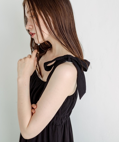 OLIVE des OLIVE（オリーブデオリーブ）の「肩リボンシャーリングキャミワンピース　1031090630（ワンピース・レディース・ライム/ピンク/ラベンダー/アイボリー/サックスブルー/ブラック・FREE）」の17枚目の写真