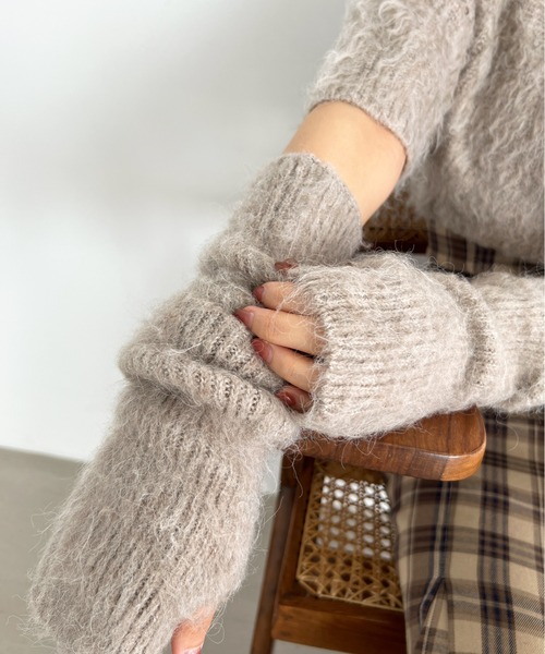 Olu.（オルドット）の「アームウォーマー×カラーニットトップス（ニット/セーター・レディース・ライトブラウン/ピンク系その他・FREE）」の8枚目の写真