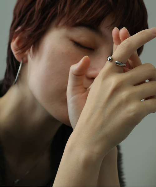 ORLEAN（オルレアン）の「金属アレルギー対応 ニュアンスドロップフォークリング 11号 サージカルステンレ（リング・レディース・シルバー・フリー）」の7枚目の写真