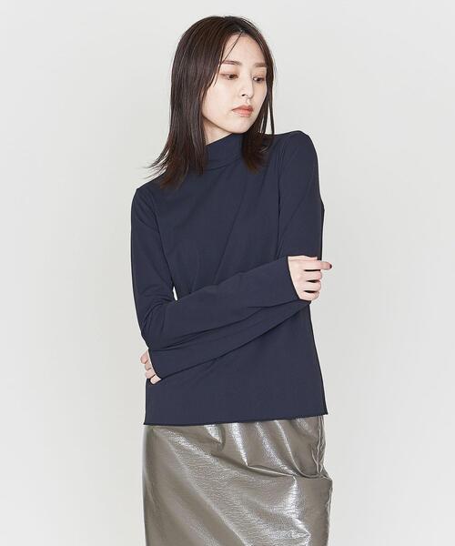 ASTRAET（アストラット）の「＜ASTRAET＞ナイロンポリウレタン ハイネックカットソー（Tシャツ/カットソー・レディース・ブラック/ダークグリーン・FREE）」の2枚目の写真