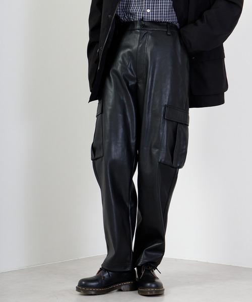 セール】Synthetic leather cargo pants / 合皮カーゴパンツ