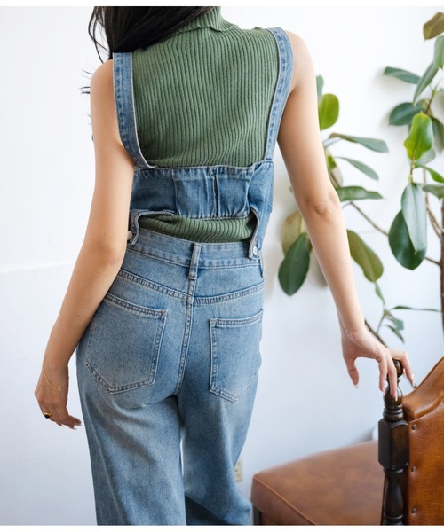 LATINA(ラティーナ)の「2WAYストレートデニムサロペット(サロペット/オーバーオール・レディース・ブルー・L/M/S)」の11枚目の写真