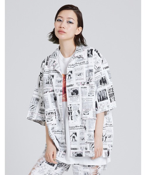 Little sunny bite(リトルサニーバイト)の「【8】【Little sunny bite】shana sadeghi-ray x little sunny bite Original news paper print shirts(シャツ/ブラウス・レディース・ホワイト系その他・SMALL)」の1枚目の写真