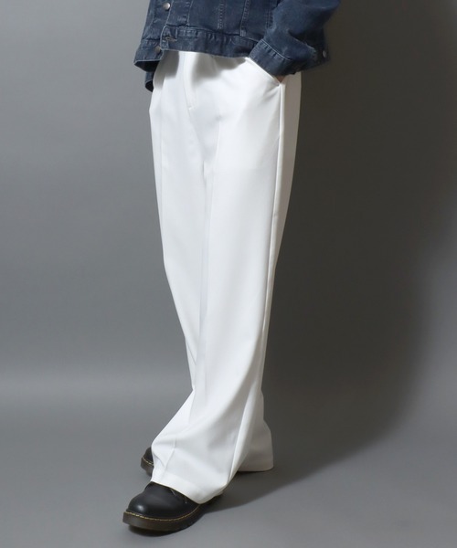 ANPAS(アンパス)の「Tuck Wide Straight Pants/センタープレス タック ワイド ストレートスラックスパンツ ボトムス メンズ(スラックス・メンズ・ホワイト/アイボリー/モカ/チャコール/ブラック・M/S/L/LL)」の2枚目の写真