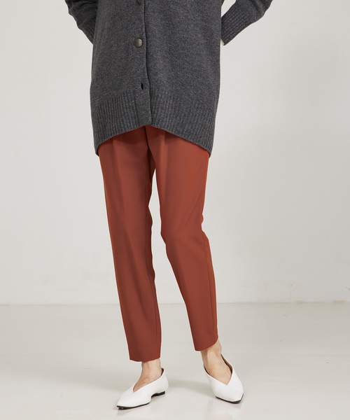 qualite（カリテ）の「【23AW】2WAYバックピーチタックパンツ/秋服/冬服/オフィスカジュアル（スラックス・レディース・ブラック/オフホワイト/ダークオレンジ・40/34/36/38）」の8枚目の写真